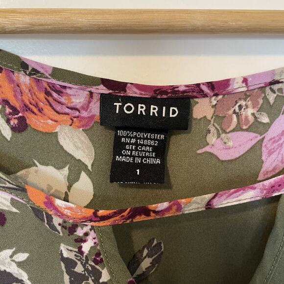 Torrid Top Women's Floral Print 1X (14/16) Top Blouse Cottage Core Boho Work - Picture 5 of 11